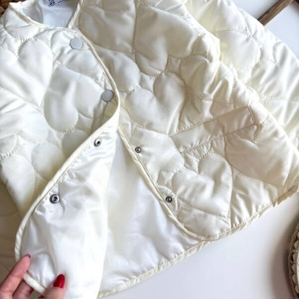 Kapitone Kalp Nakışlı Ceket - Krem