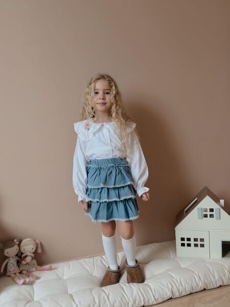 Yakası Nakışlı Fırfır Etekli Denim Takım - Mavi