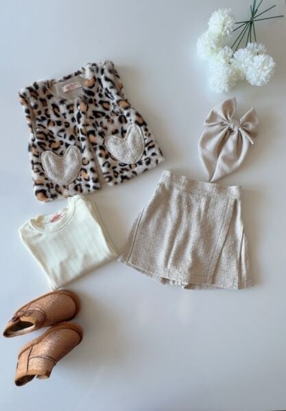 Peluş Leopar Desenli Yelekli Set - Bej