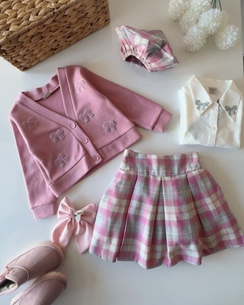 Fiyonk Aplikeli Etekli Şapkalı 3'lü Takım - Pembe