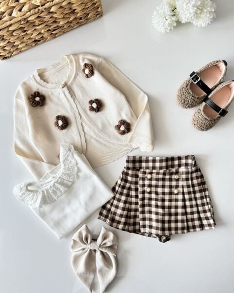 Papatya Aplikeli Triko Kazaklı Takım - Krem