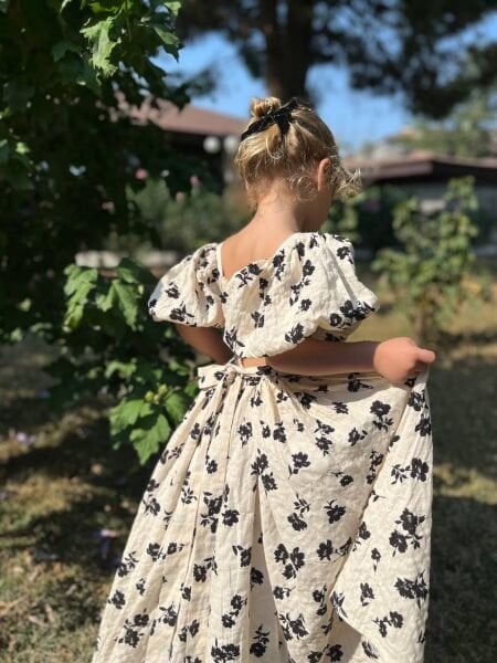 Kolları Balon Dökümlü Nehir Elbise  - Çiçekli