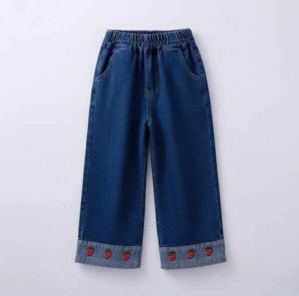 Paçaları Çilek Nakışlı Denim Pantolon - Mavi