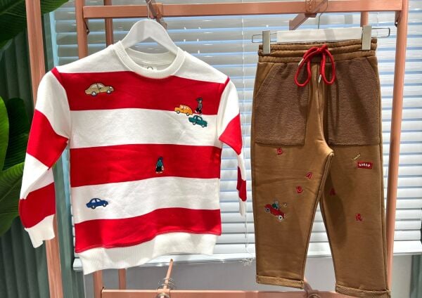 Araba Nakışlı Eşofman Takımı - Kırmızı