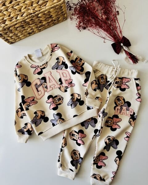 Logolu Karakterli Takım - Pembe