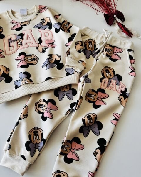 Logolu Karakterli Takım - Pembe