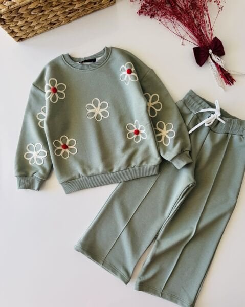 Papatya Aplikeli Defne Takım - Yeşil