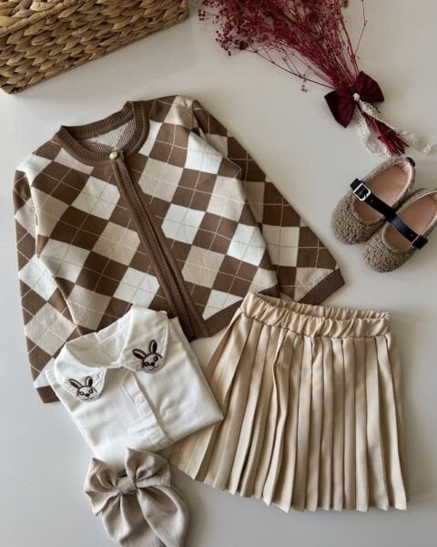 Triko Bebe Yaka Tavşan Nakışlı 3’lü Etekli Takım - Kahve Bej