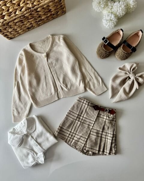 Triko Hırkalı Kareli Etekli 3'lü Set - Bej Hırkalı