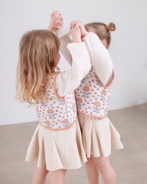 Asarkids Kapitone Yelekli Etekli 3’lü Takım - Krem