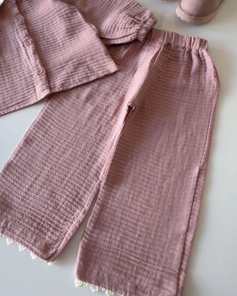 Yakası Nakışlı Double Müslin Takım - Pembe