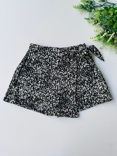 Bürümcük Kumaş Şort Etek - Siyah-Beyaz