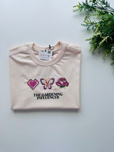 Nakış Detay Tişört - Krem