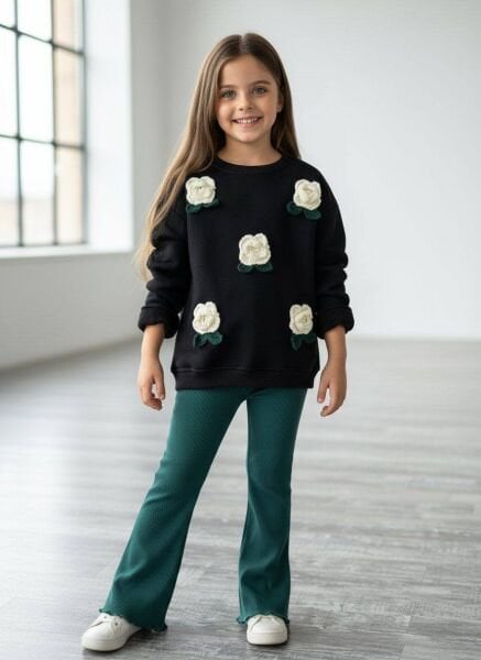 Gül Aplikeli Taytlı Takım Şardonlu - Siyah