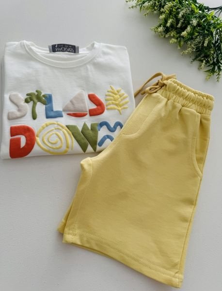 Kabartma Sloganlı Şortlu Kerem Takım - Beyaz