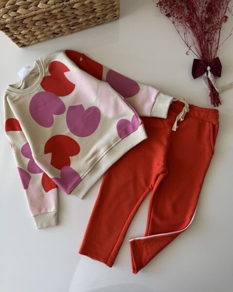 Kalp Baskılı Pantolonu Biyeli Takım - Kırmızı