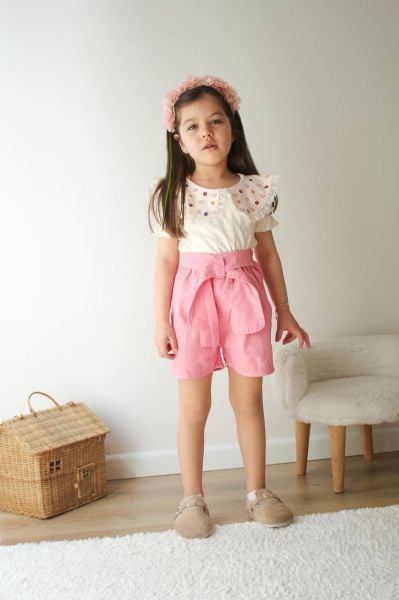 Yaka Nakışlı Şortlu Zeynep Takım - Beyaz Pembe