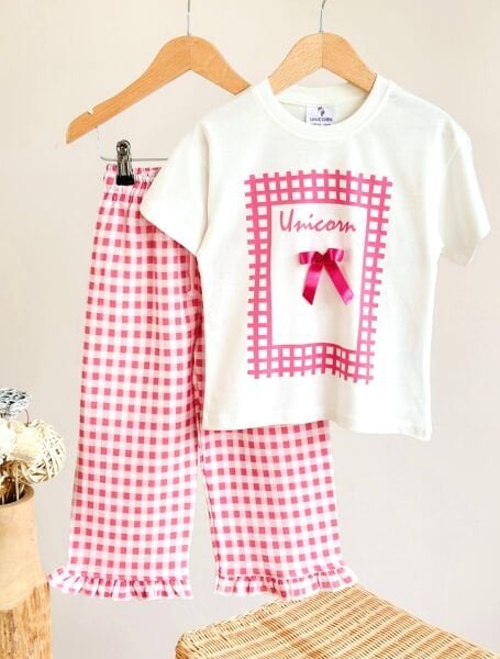 Asarkids Kare Paçası Fırfırlı Pantolon Fiyonk Detaylı 2'li Takım - Beyaz Pembe
