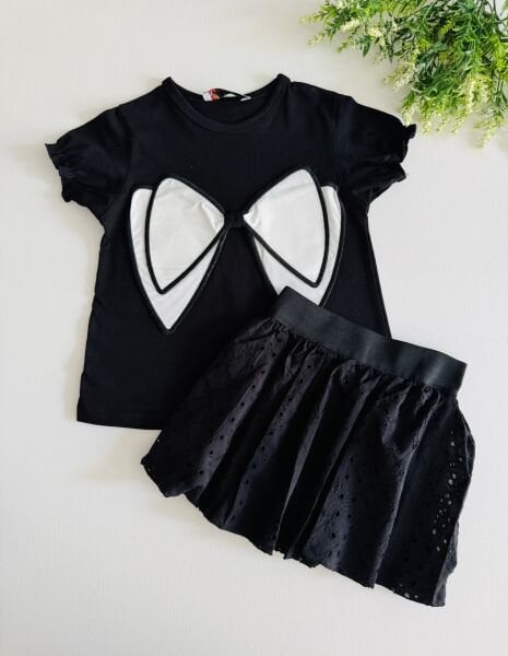 Fisto Etekli Fiyonklu Zeynep Takım - Siyah