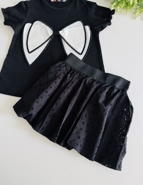 Fisto Etekli Fiyonklu Zeynep Takım - Siyah