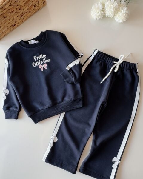 Fiyonk Aplikeli Şeritli Takım - Lacivert