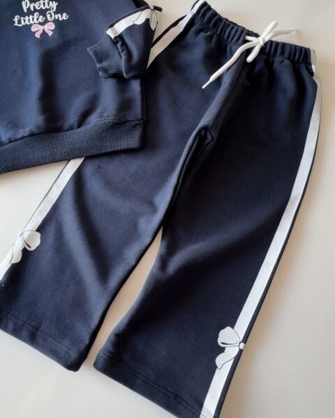 Fiyonk Aplikeli Şeritli Takım - Lacivert