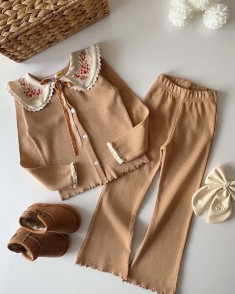 Yaka Nakışlı Ribana Taytlı Takım - Bej
